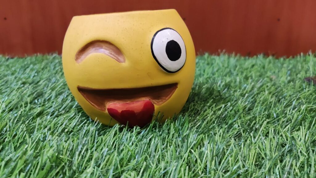 smiley Resin Pot