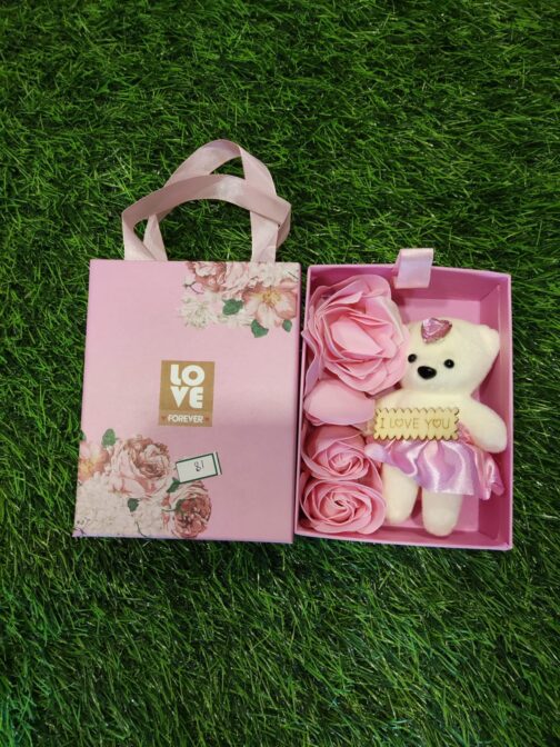 Valentine's-Day_gift_box_pink