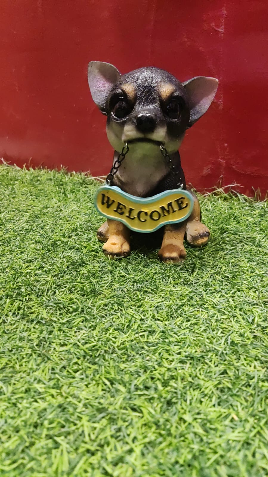 welcome puppy statue